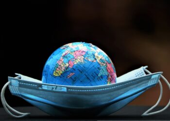 Los casos de COVID-19 bajan un 11% y las muertes descienden un 18%: OMS