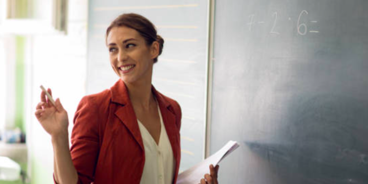 La docencia: la vital labor de los profesores merece mejores salarios y condiciones laborales