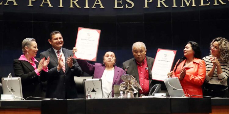 Reconoce labor de Patricia y Mariano Hernández en favor de migrantes mexicanos
