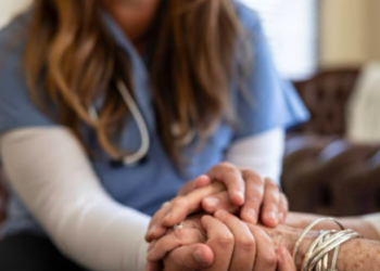 México requiere impulsar empleos en el cuidado de personas