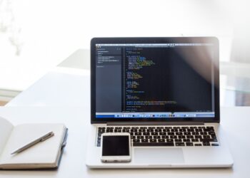 Legisladores impulsan uso de tecnologías de la información en la Administración Pública