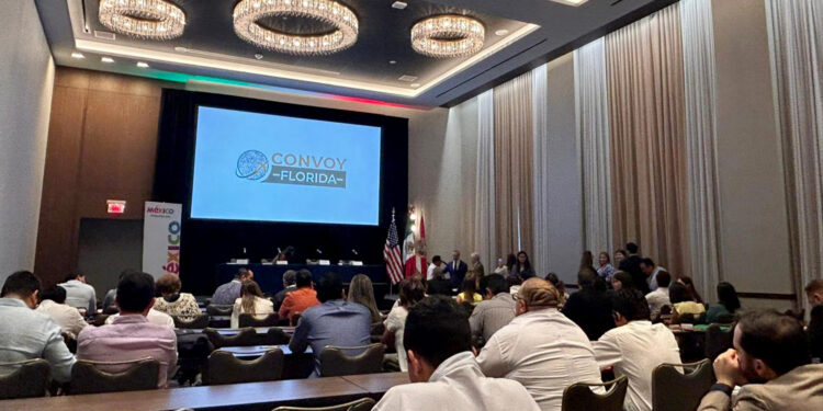 Promociona gobierno estatal a Puebla en World Travel Expo 2023 de Miami