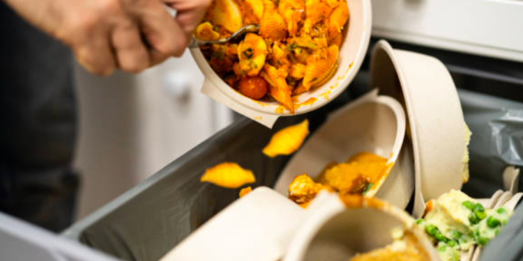 Se desperdician 570 millones de toneladas de alimentos al año