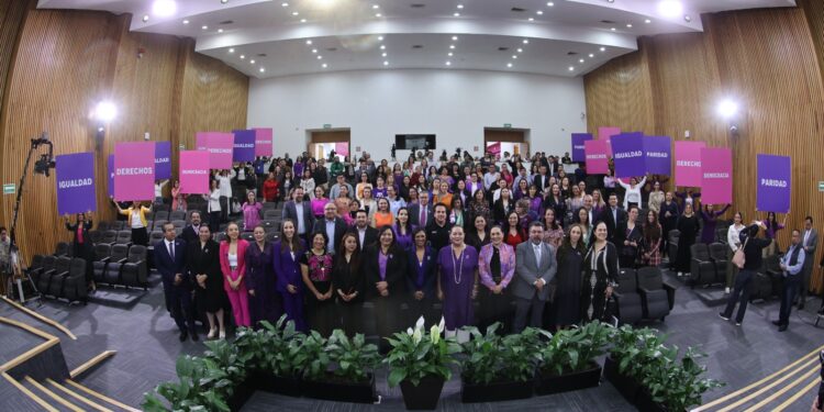 Invita INE a que ciudadanos manden preguntas para debate presidencial