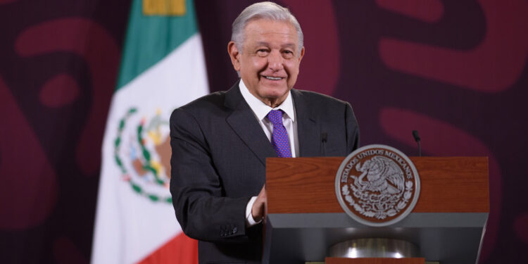 Acusa AMLO intento del Poder Judicial de sabotear las elecciones