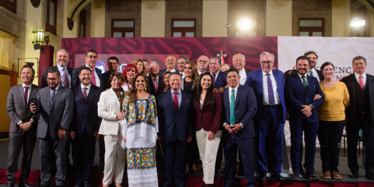 Cierran filas gobernadores con AMLO por la salud de México