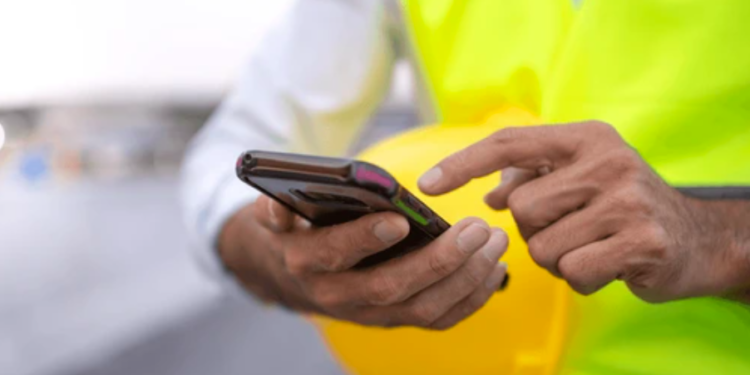 Propone iniciativa capacitar a las y los trabajadores sobre el uso de tecnologías digitales e inteligencia artificial