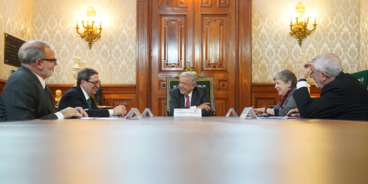 Fortalece México sus relaciones con Cuba