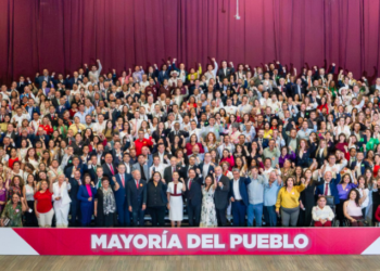 Sheinbaum presenta proyectos prioritarios a legisladores de la 4T