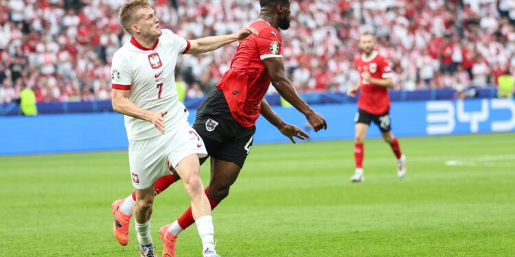 Polonia, casi eliminada de la Euro tras caer ante Austria