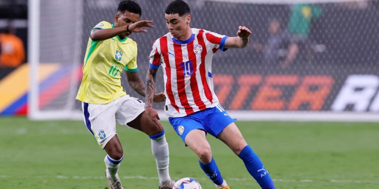 Brasil elimina a Paraguay de la Copa América