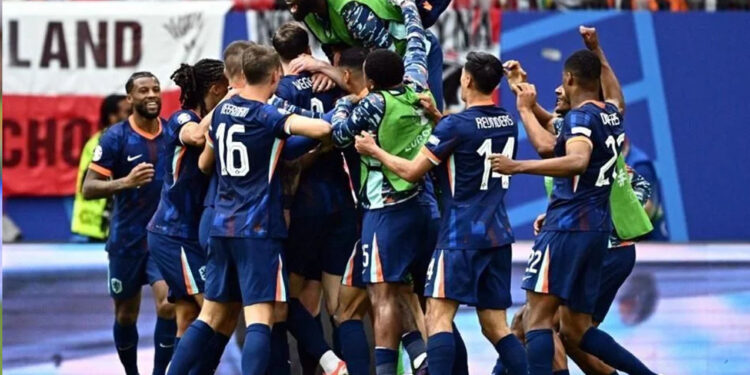 Países Bajos debuta firme en Eurocopa ante los polacos