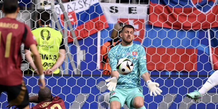 Eslovaquia corta racha invicta de Bélgica en la Euro