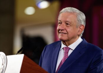 Población migrante contribuye a la economía de Estados Unidos: presidente; adultos mayores connacionales pueden recibir pensión