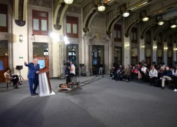 AMLO se mantiene como el segundo presidente más popular del mundo