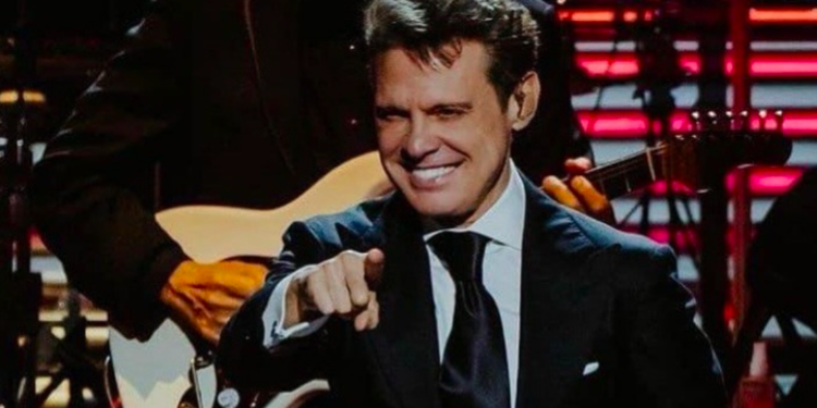 Natanael Cano llama «viejito» a Luis Miguel y provoca oleada de críticas en redes