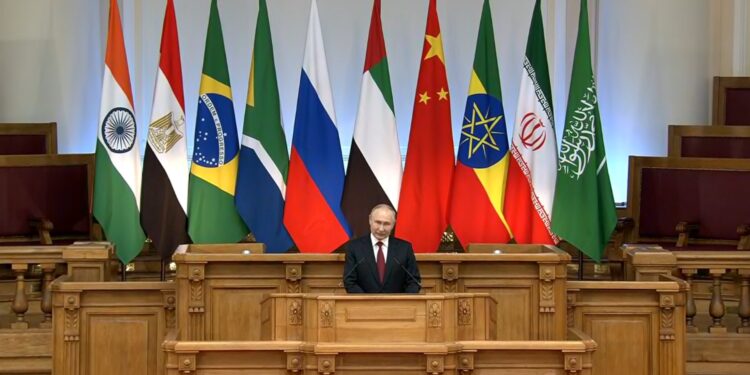 El Kremlin califica de «inaceptables» las decisiones de la cumbre de la OTAN