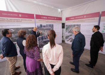 AMLO y Sheinbaum supervisan avance del tren ‘El Insurgente’