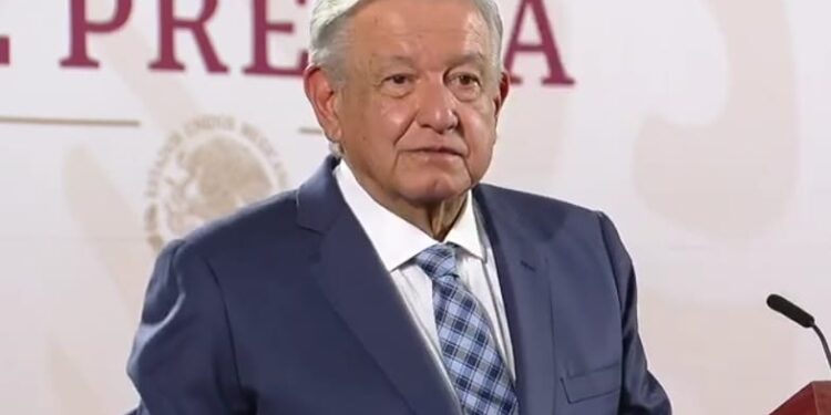 AMLO adelanta que será Sheinbaum quien decida sobre energía nuclear en México