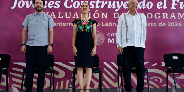 AMLO y Sheinbaum supervisan Jóvenes Construyendo el Futuro en Monterrey