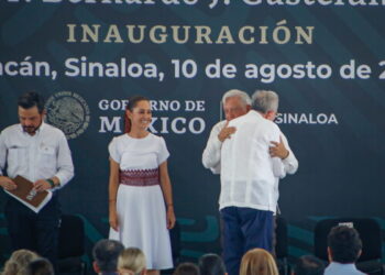 Respalda López Obrador a gobernador de Sinaloa