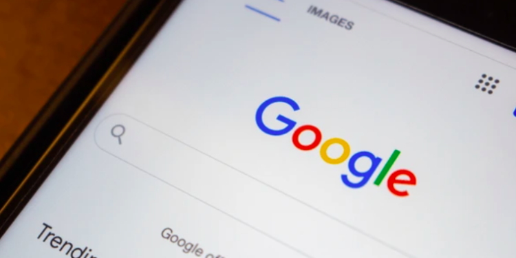 Google añade nueva función «acerca de esta imagen» para detectar contenido creado con IA