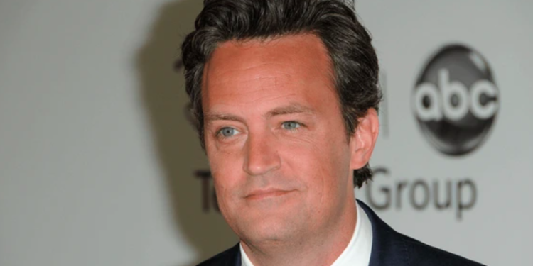 Acusa a 5 personas por la muerte de Matthew Perry