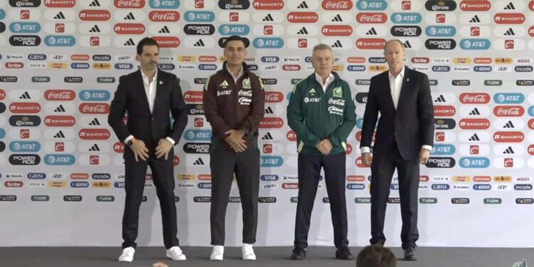 Presentan a Javier Aguirre como nuevo DT de la Selección Mexicana