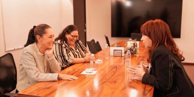 Desea éxito Cristina Fernández a Claudia Sheinbaum en mensaje de X