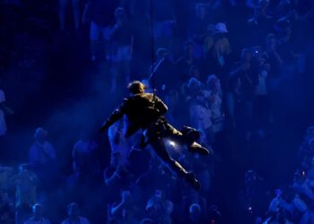 Tom Cruise, la gran sorpresa en la clausura de París 2024