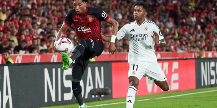 Debuta Real Madrid con empate ante el Mallorca con Mbappé como titular