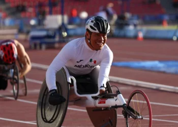 Participarán ocho atletas del equipo de refugiados en los Juegos Paralímpicos París 2024