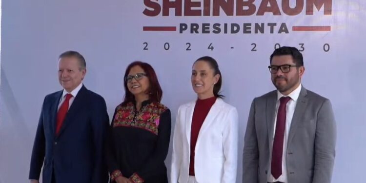 Claudia Sheinbaum suma a Arturo Zaldivar a su gabinete