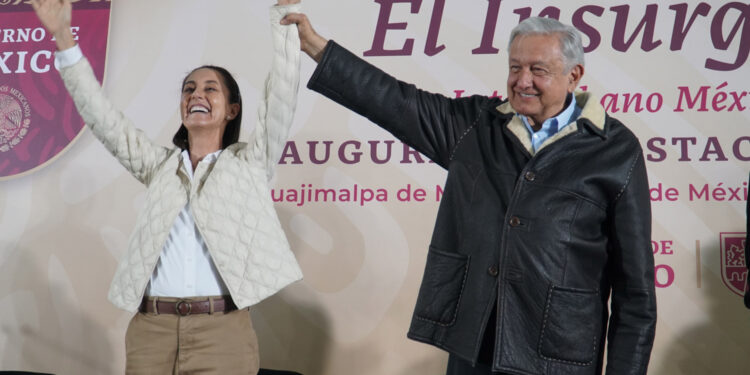 Presidente y Presidenta electa inauguran estación Santa Fe del Tren El Insurgente; reconoce labor de los trabajadores