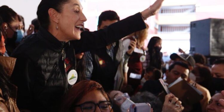 Sheinbaum firma cuerdo para rescatar cuerpos de mineros en el norte