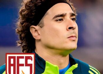 Se presenta Guillermo Ochoa con sus compañeros de equipo en Portugal