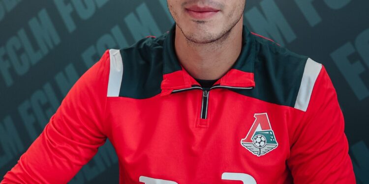 El mexicano César Montes es el nuevo jugador del Lokomotiv de Moscú