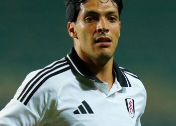 Ya anotó Raúl Jiménez en la Liga Premier