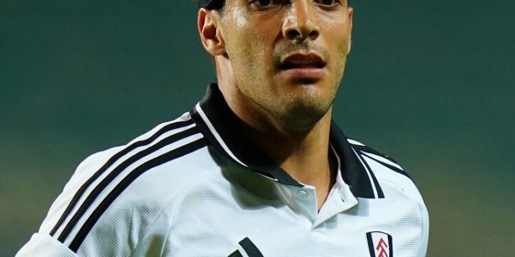 Ya anotó Raúl Jiménez en la Liga Premier