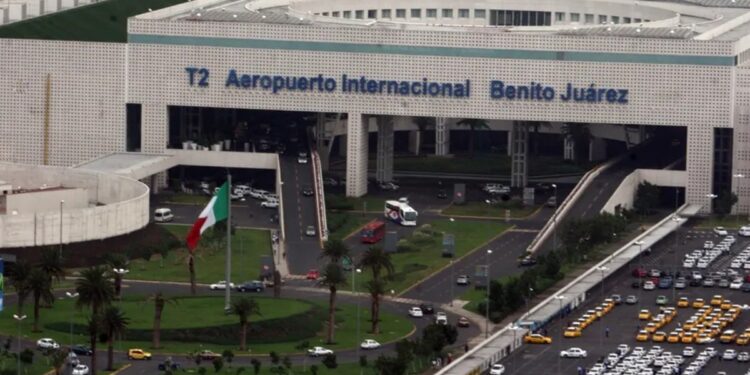 Anuncia AICM cierre de espacio aéreo para desfile del 16 de septiembre