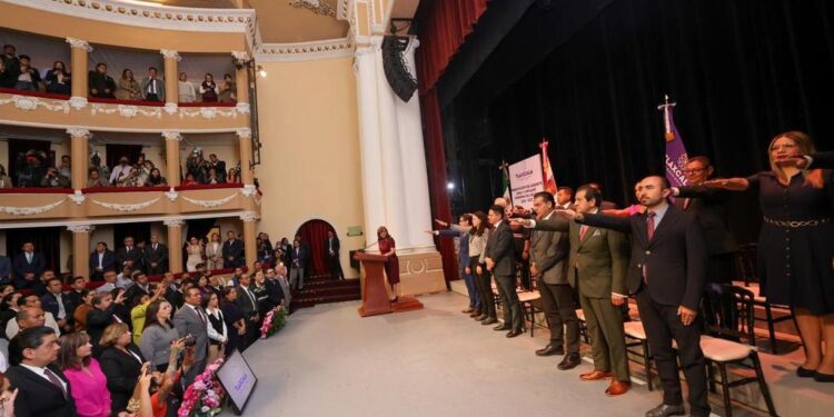 La gobernadora de Tlaxcala, Lorena Cuéllar Cisneros, anuncia importantes cambios en su gabinete