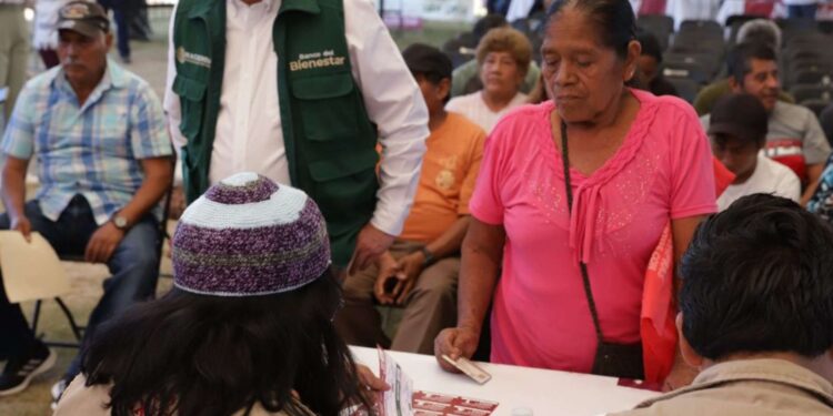 Exitoso registro de mexicanas para la pensión de 60 a 64 ños