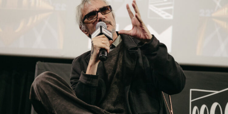 “Para mí, el cine es como un lugar, es mi país”: Léos Carax comparte la proyección de C’EST PAS MOI en el 22º FICM