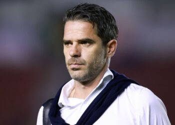 Desprecian exjugadores de Chivas al DT Fernando Gago