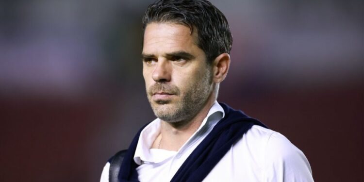 Desprecian exjugadores de Chivas al DT Fernando Gago