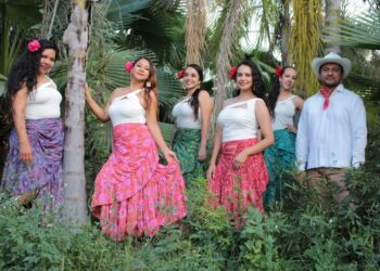 El Colectivo Dos Raíces Danza Fusión reinterpreta la memoria corporal y cultura de la afrodescendencia