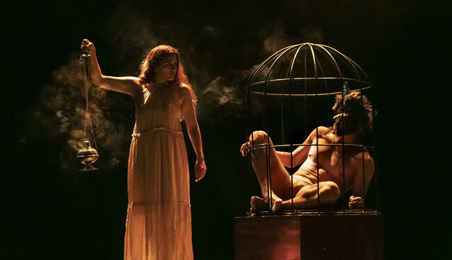 Desde Pachuca, llega al Cenart “Ornitomancia”: una metáfora sobre la libertad