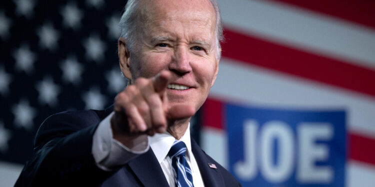 Kremlin acusa a Biden de obstaculizar los planes de Trump para la paz en Ucrania