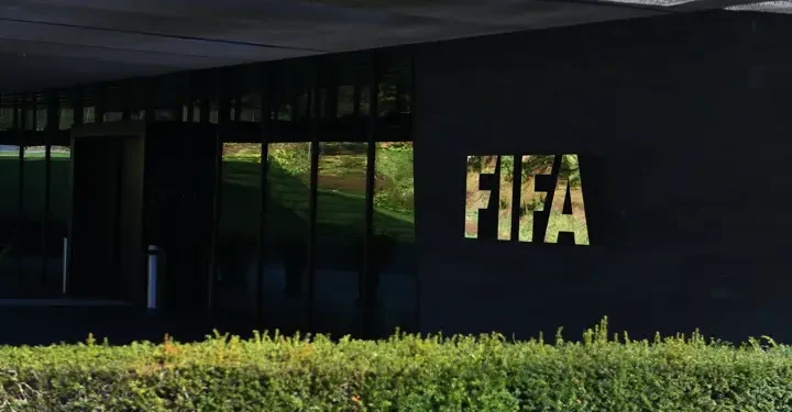 Clubes reciben 125 mdd en pagos atrasados por transfererncias de jugadores: FIFA