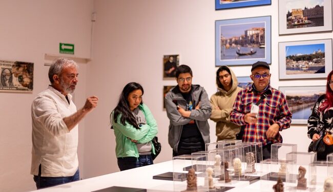 El público podrá conocer la obra de César Martínez durante las visitas guiadas a La idea y la odisea en Ex Teresa Arte Actual